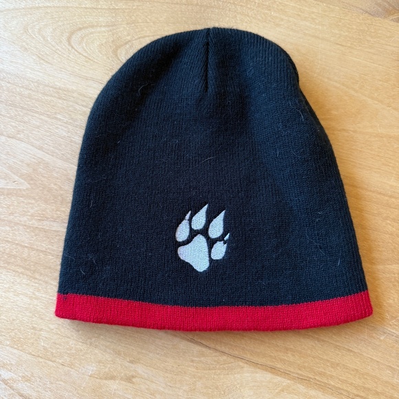 BLACK KNIT BEANIE ANIMAL PAW PRINT CASUAL OUTDOOR HAT STREETWEAR - Picture 2 of 8